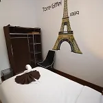 Palmas ゲストハウス 2*